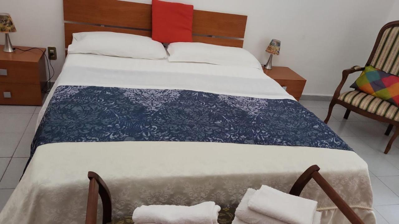 Casa Bea Lejlighed Taranto Eksteriør billede